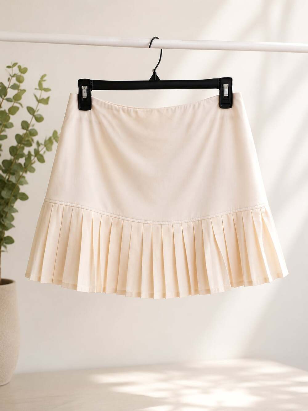 Gold Hinge Pleated Tennis Skirt